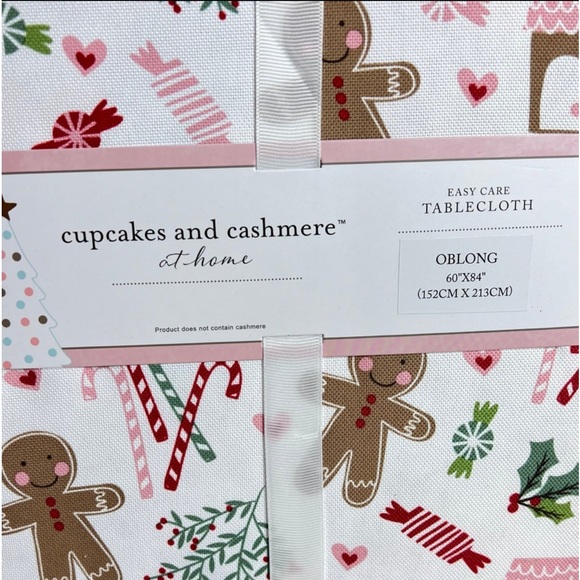 NIP Cupcakes and Cashmere Gingerbread Tablecloth 60” x 84” Oblong - Picture 4 of 4